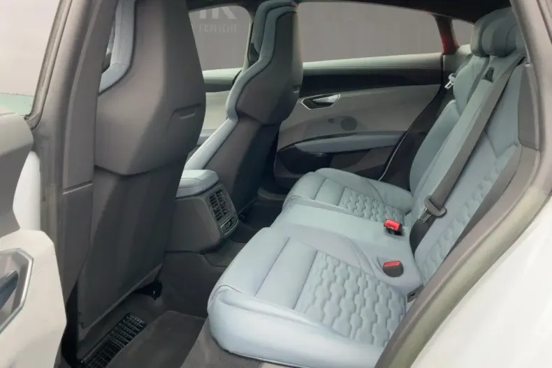 Audi e-tron GT din 2023 cu 21.798 km - oferta AUD161077 - foto 7