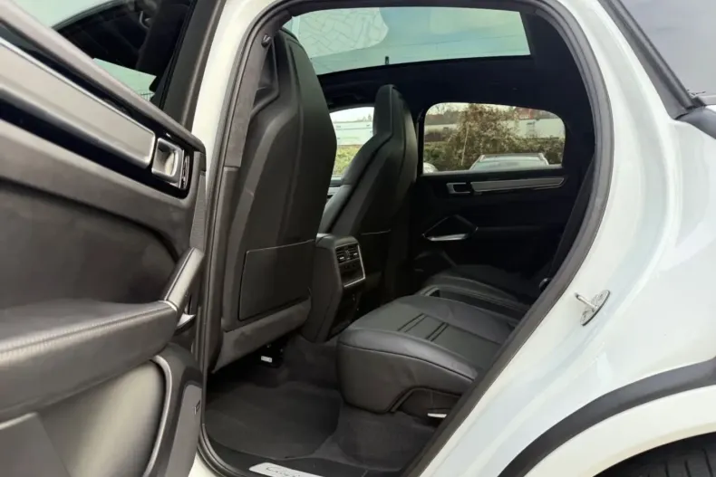 Porsche Cayenne din 2021 cu 43.000 km - oferta POR161079 - foto 22