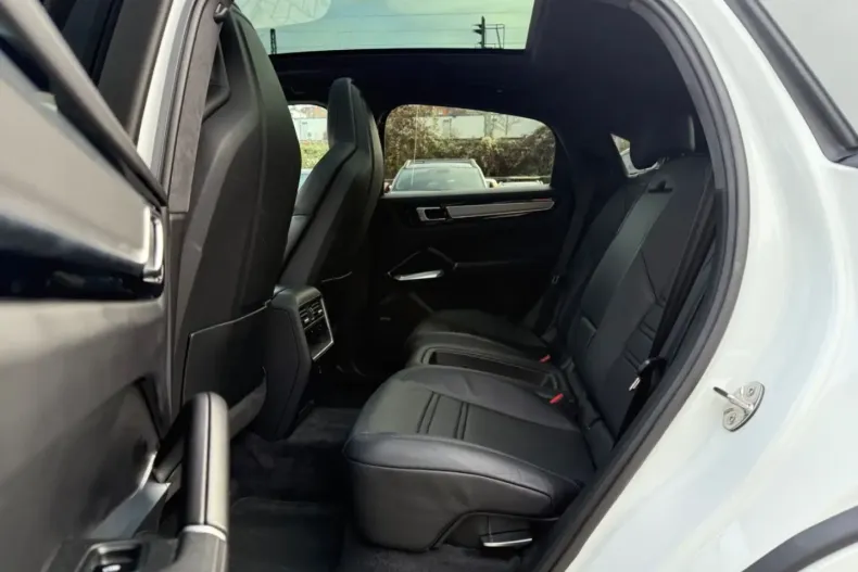 Porsche Cayenne din 2021 cu 43.000 km - oferta POR161079 - foto 23