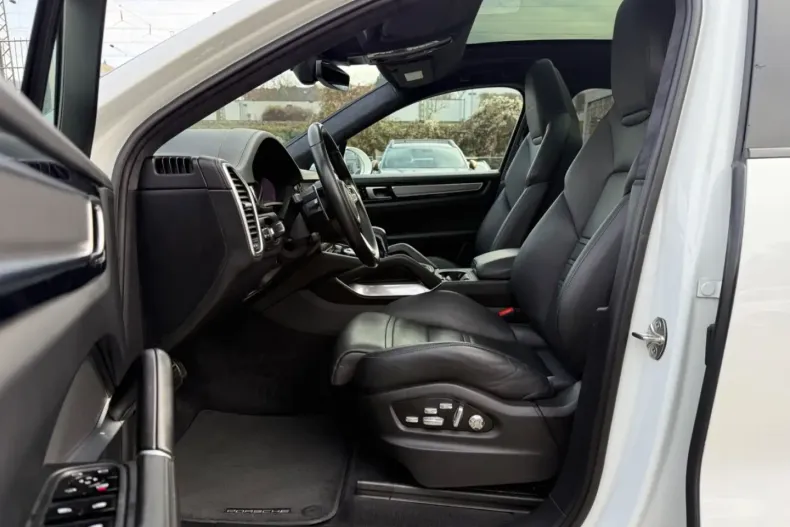 Porsche Cayenne din 2021 cu 43.000 km - oferta POR161079 - foto 43