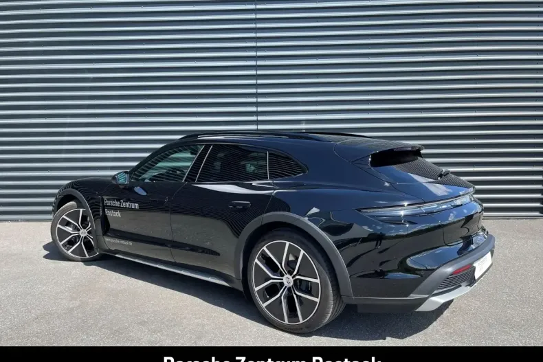 Porsche Taycan din 2024 cu 15.990 km - oferta POR161082 - foto 3