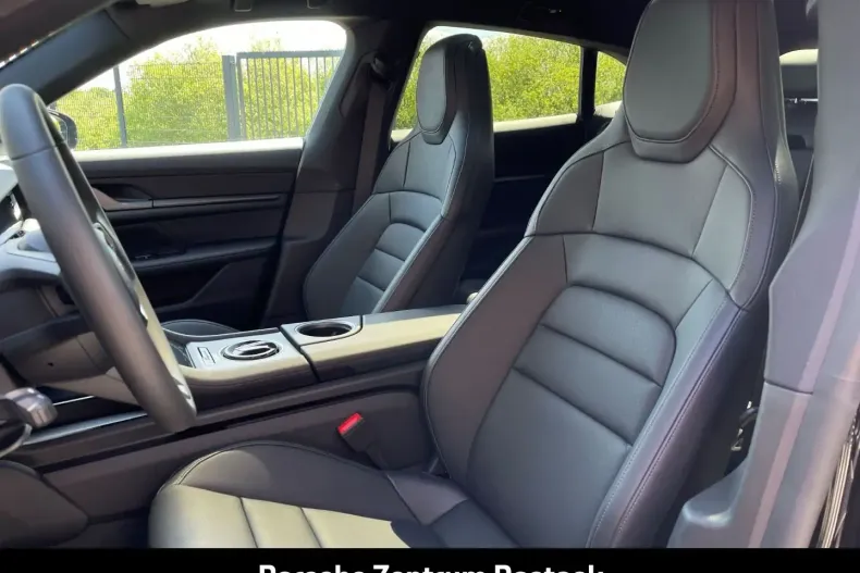 Porsche Taycan din 2024 cu 15.990 km - oferta POR161082 - foto 8