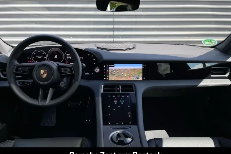 Porsche Taycan din 2024 cu 15.990 km - oferta POR161082 - foto 9