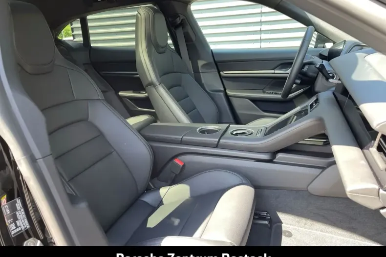 Porsche Taycan din 2024 cu 15.990 km - oferta POR161082 - foto 16