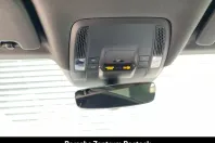 Porsche Taycan din 2024 cu 15.990 km - oferta POR161082 - foto 19