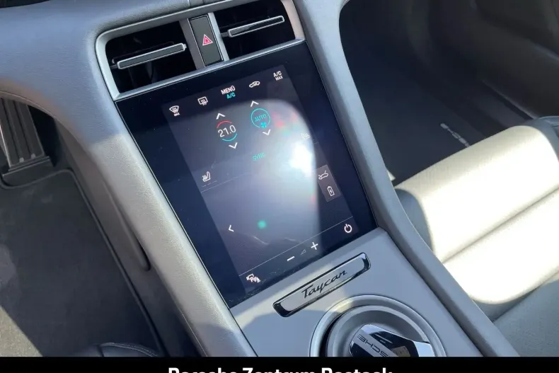 Porsche Taycan din 2024 cu 15.990 km - oferta POR161082 - foto 21