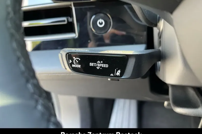 Porsche Taycan din 2024 cu 15.990 km - oferta POR161082 - foto 22