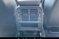 Porsche Taycan din 2024 cu 15.990 km - oferta POR161082 - foto 28