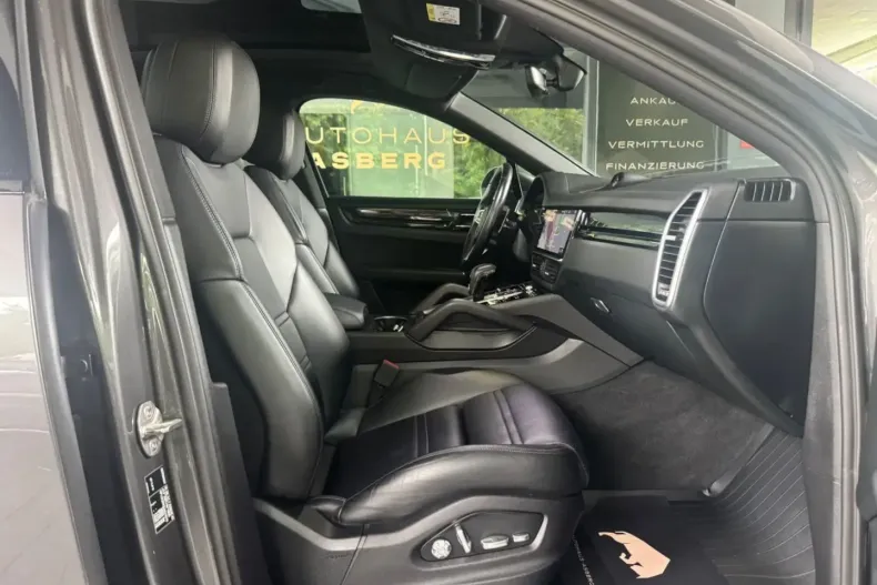 Porsche Cayenne din 2020 cu 90.400 km - oferta POR161083 - foto 7