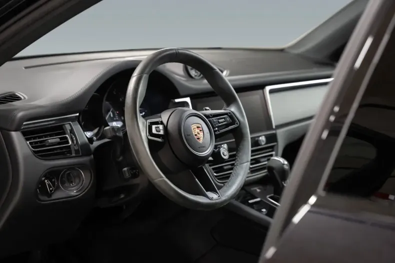 Porsche Macan din 2022 cu 50.500 km - oferta POR161086 - foto 20