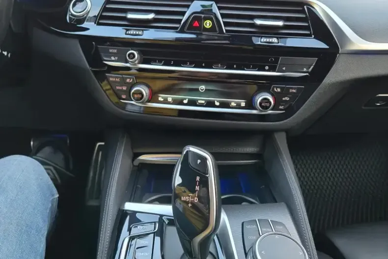 BMW 630 Gran Turismo din 2021 cu 103.000 km - oferta BMW161092 - foto 5