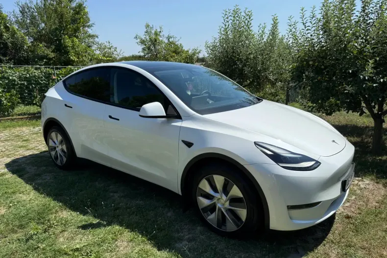 Tesla Model Y din 2024 cu 26.000 km - oferta TES161096 - foto 3