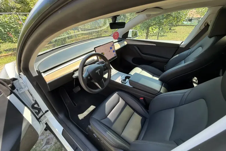 Tesla Model Y din 2024 cu 26.000 km - oferta TES161096 - foto 9