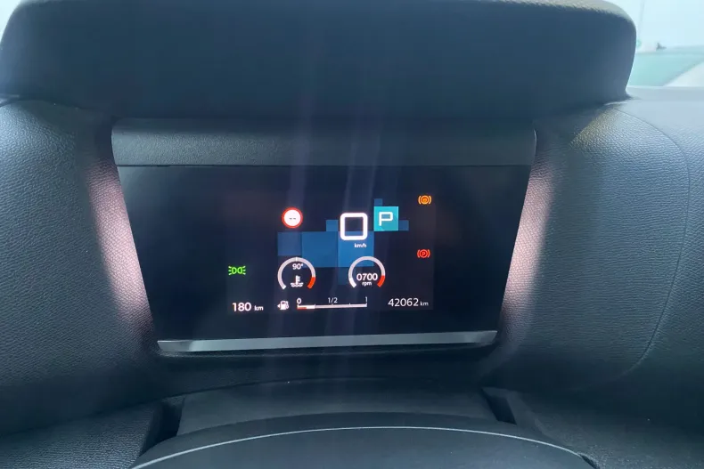 Citroën C4 din 2023 cu 42.062 km - oferta CIT161099 - foto 13