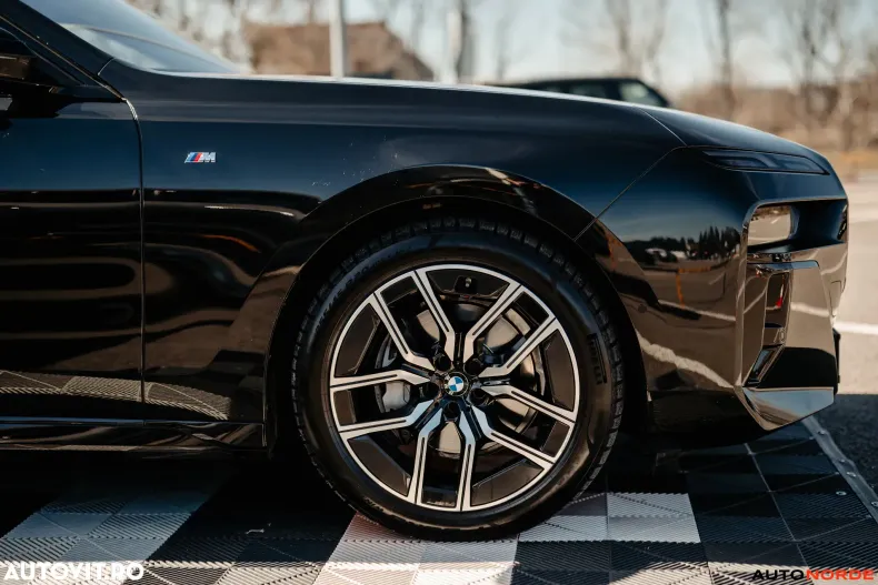 BMW Seria 7 din 2024 cu 44.800 km - oferta BMW161111 - foto 5