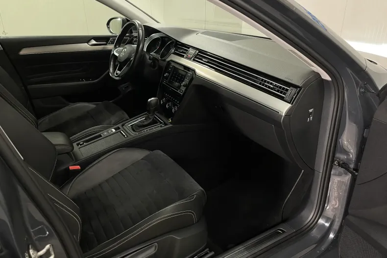 Volkswagen Passat din 2019 cu 145.949 km - oferta VOL161131 - foto 9