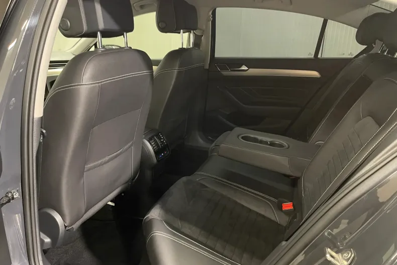 Volkswagen Passat din 2019 cu 145.949 km - oferta VOL161131 - foto 11