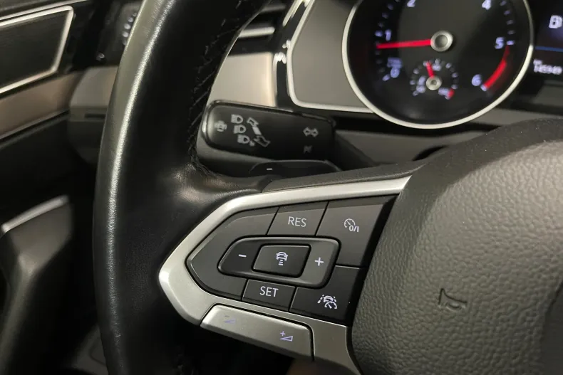 Volkswagen Passat din 2019 cu 145.949 km - oferta VOL161131 - foto 24