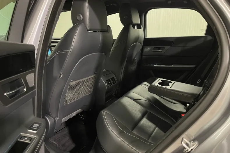 Jaguar XF din 2020 cu 99.673 km - oferta JAG161132 - foto 11