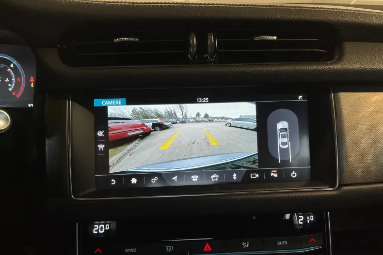 Jaguar XF din 2020 cu 99.673 km - oferta JAG161132 - foto 13