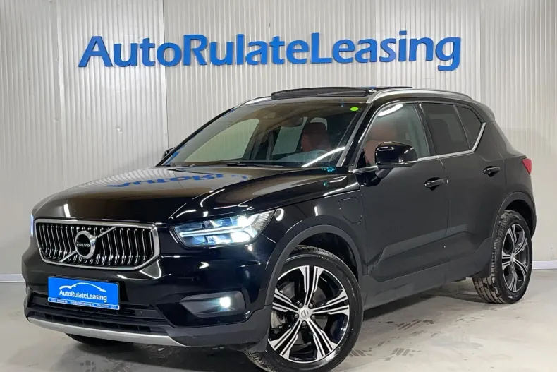 Volvo XC40 din 2021 cu 53.336 km - oferta VOL161133 - foto 1