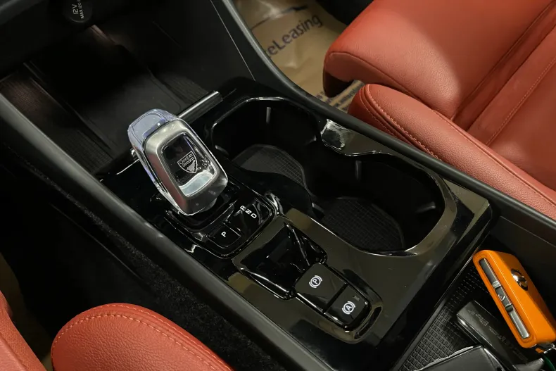 Volvo XC40 din 2021 cu 53.336 km - oferta VOL161133 - foto 25