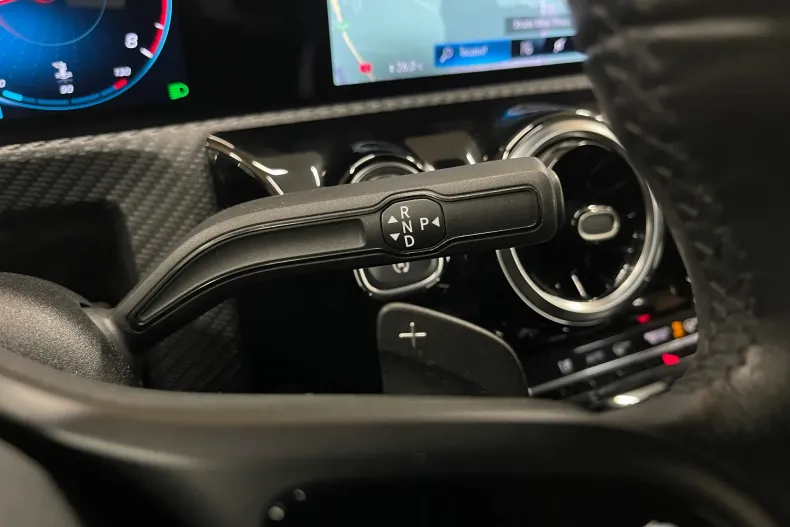 Mercedes-Benz CLA din 2020 cu 100.610 km - oferta MER161135 - foto 25