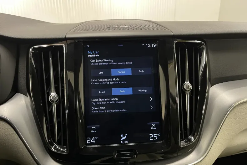 Volvo XC60 din 2020 cu 91.112 km - oferta VOL161136 - foto 20