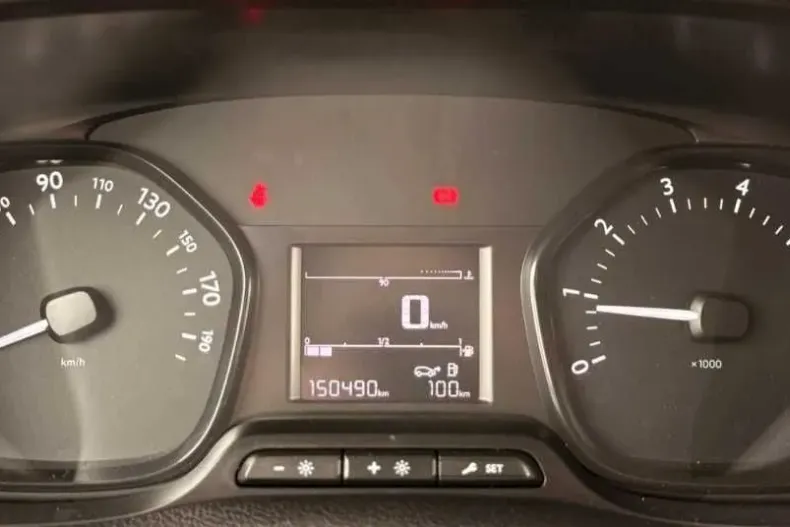 Opel Vivaro din 2020 cu 150.000 km - oferta OPE161139 - foto 25