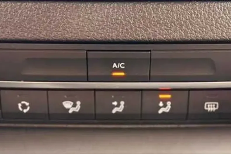 Opel Vivaro din 2020 cu 150.000 km - oferta OPE161139 - foto 26