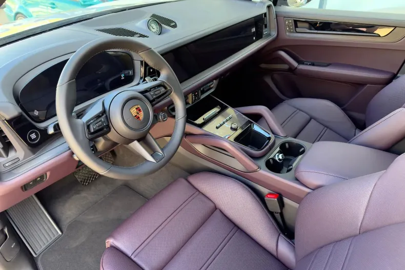 Porsche Cayenne din 2025 cu 4.000 km - oferta POR161141 - foto 13