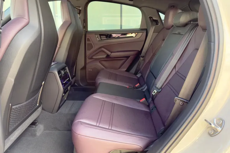 Porsche Cayenne din 2025 cu 4.000 km - oferta POR161141 - foto 14