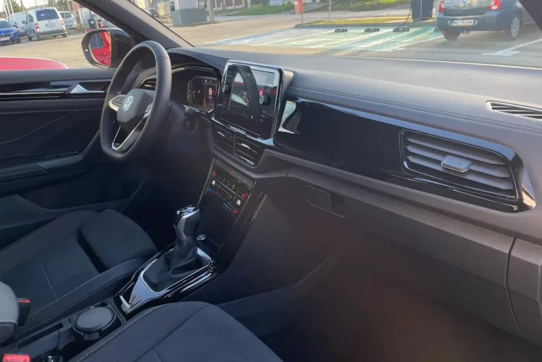 Volkswagen T-Roc din 2025 cu 1 km - oferta VOL161143 - foto 25