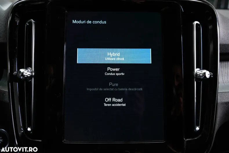 Volvo XC40 din 2022 cu 176.766 km - oferta VOL161146 - foto 18