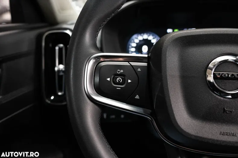 Volvo XC40 din 2022 cu 176.766 km - oferta VOL161146 - foto 26