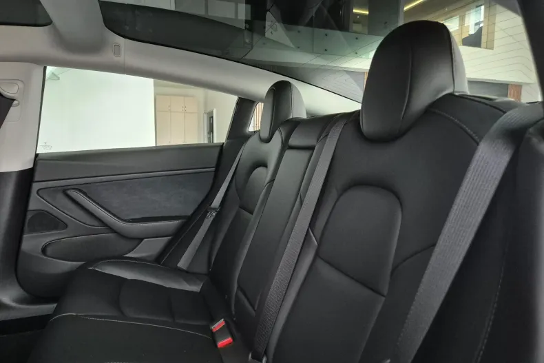 Tesla Model 3 din 2020 cu 110.000 km - oferta TES161148 - foto 12