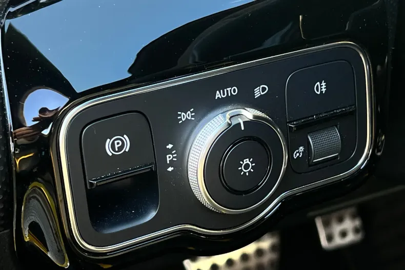 Mercedes-Benz A 45 AMG din 2020 cu 40.284 km - oferta MER161176 - foto 17