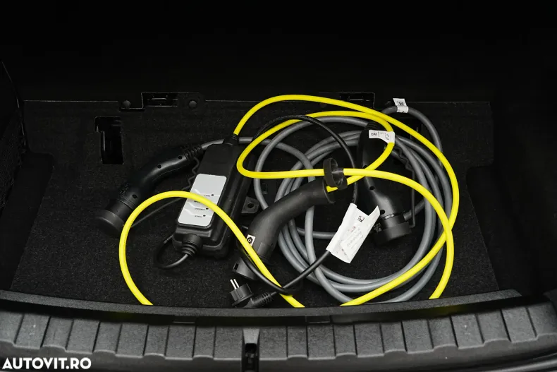 BMW Seria 3 din 2022 cu 67.000 km - oferta BMW161202 - foto 40