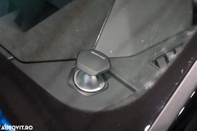 Lamborghini Urus din 2025 cu 2.870 km - oferta LAM161212 - foto 26