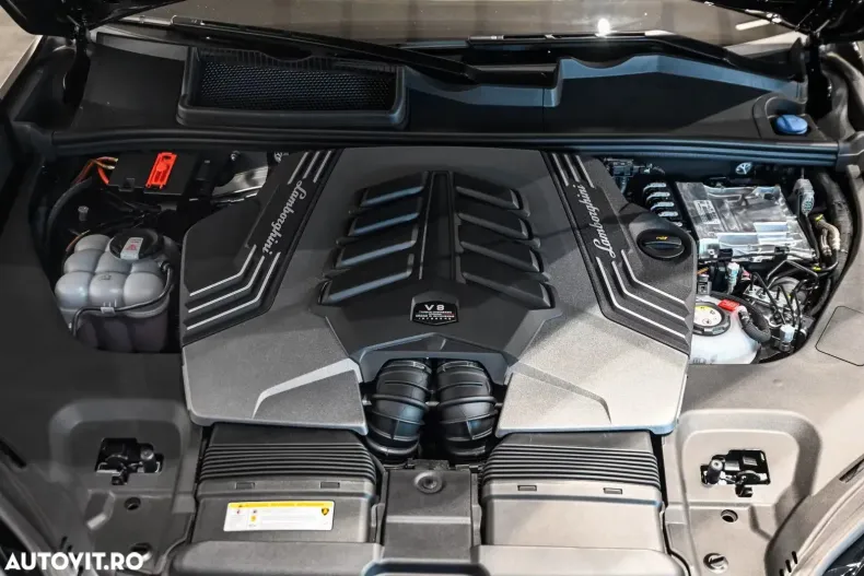 Lamborghini Urus din 2025 cu 2.870 km - oferta LAM161212 - foto 29