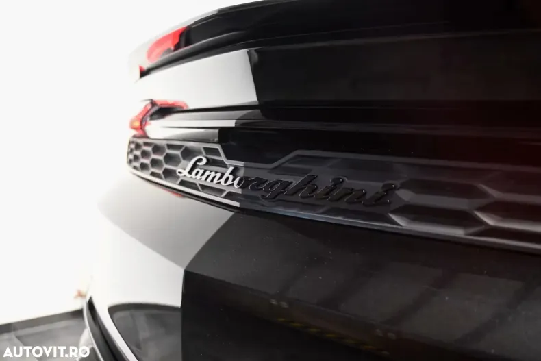 Lamborghini Urus din 2025 cu 2.870 km - oferta LAM161212 - foto 34
