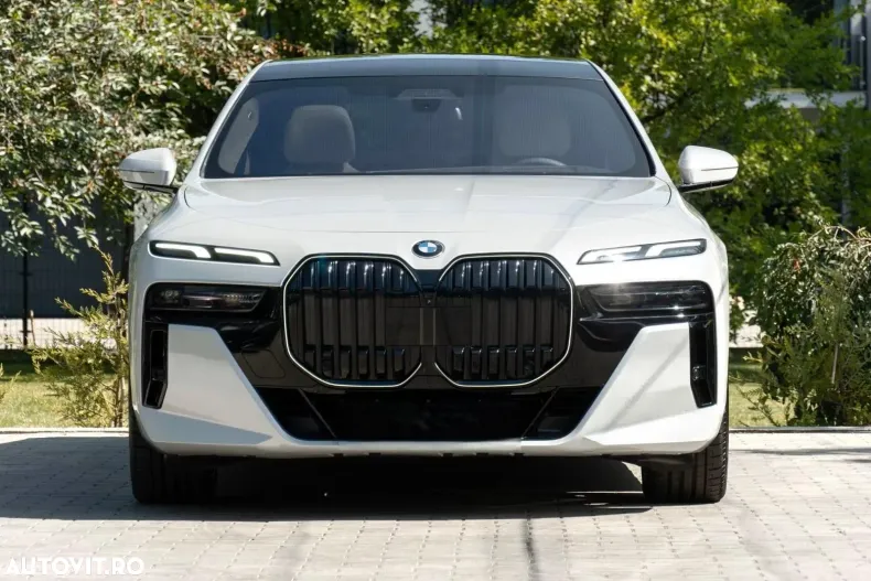 BMW Seria 7 din 2024 cu 16.200 km - oferta BMW161214 - foto 8