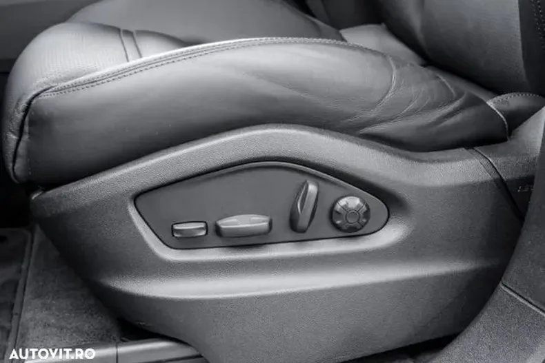 Porsche Cayenne din 2023 cu 12.900 km - oferta POR161217 - foto 19