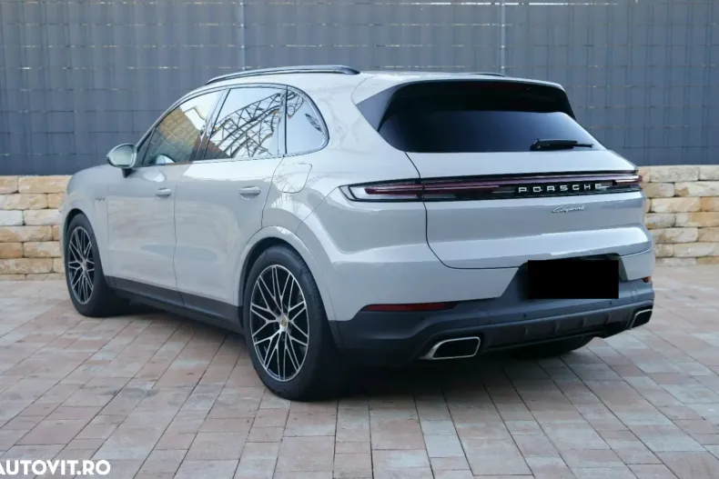 Porsche Cayenne din 2024 cu 40.311 km - oferta POR161227 - foto 4
