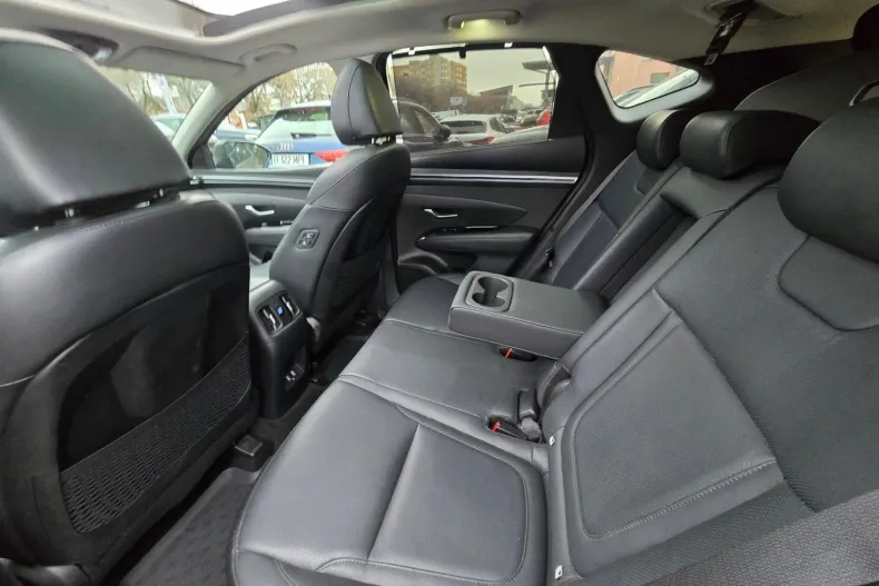 Hyundai TUCSON din 2023 cu 41.420 km - oferta HYU161233 - foto 9