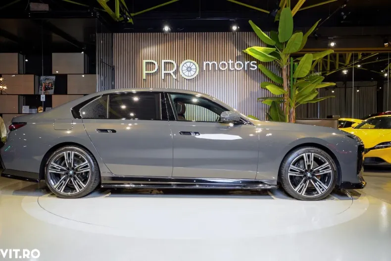 BMW Seria 7 din 2024 cu 32.000 km - oferta BMW161246 - foto 3