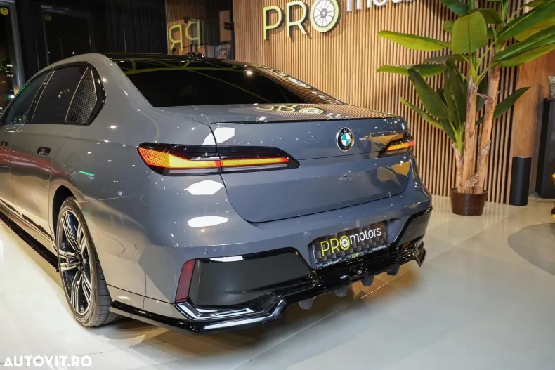 BMW Seria 7 din 2024 cu 32.000 km - oferta BMW161246 - foto 14