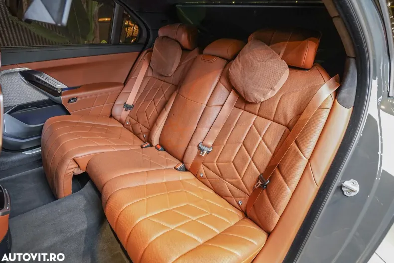 BMW Seria 7 din 2024 cu 32.000 km - oferta BMW161246 - foto 24