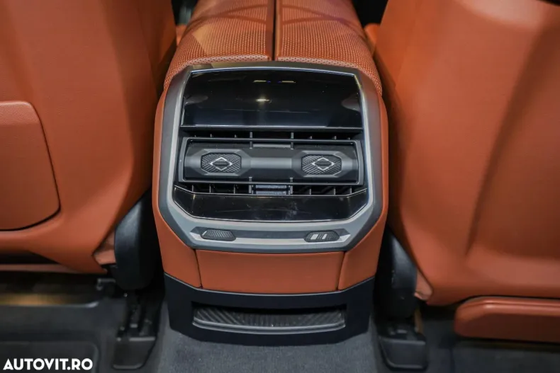 BMW Seria 7 din 2024 cu 32.000 km - oferta BMW161246 - foto 32