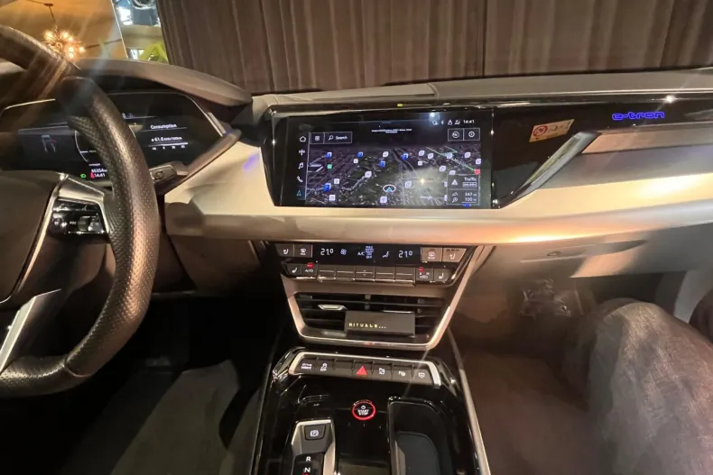 Audi e-tron GT din 2022 cu 65.900 km - oferta AUD161248 - foto 29